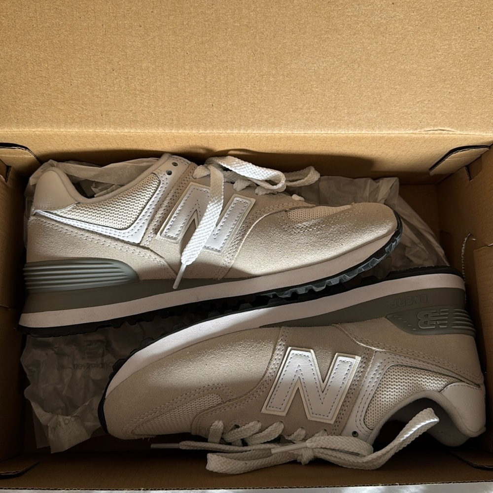 New Balance 574 Core Sneakers - Picture 7 of 7